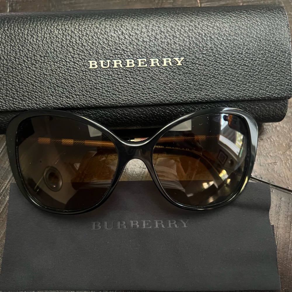 Burberry Sunglasses - Like New w/Case